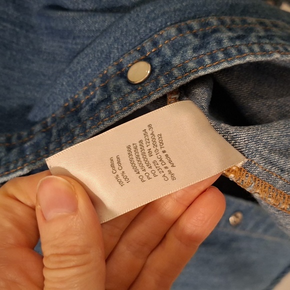 Denim Forum/Aritizia Women's Blue Western Denim Button-Up Shirt (Size S) - Picture 7 of 7